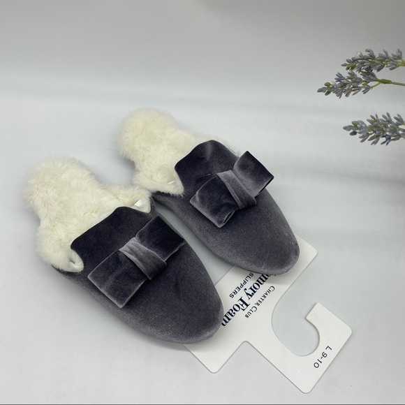 Charter Club
Women's Velvet Bow Slippers With Faux Fur in Grey - Picture 6 of 9